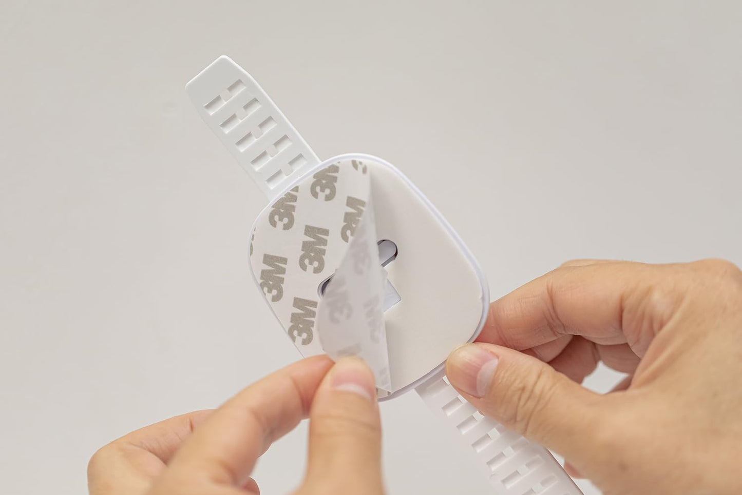 YEYA No Drill Anti Tip Furniture Adjustable Straps Wall Anchors for Baby Proofing with 3M Adhesive (Upgraded 4P)