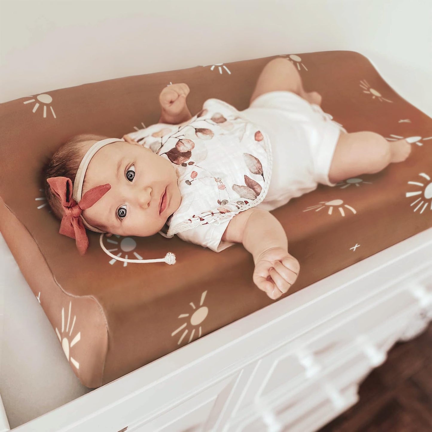 GRSSDER Stretch Ultra Soft Jersey Knit Changing Pad Cover Set 2 Pack, Change Table Pad Covers Fit 32"/34" x 16" Pads Safe and Snug, Cute Diaper Changing Pad Covers of Sunny Bear Print