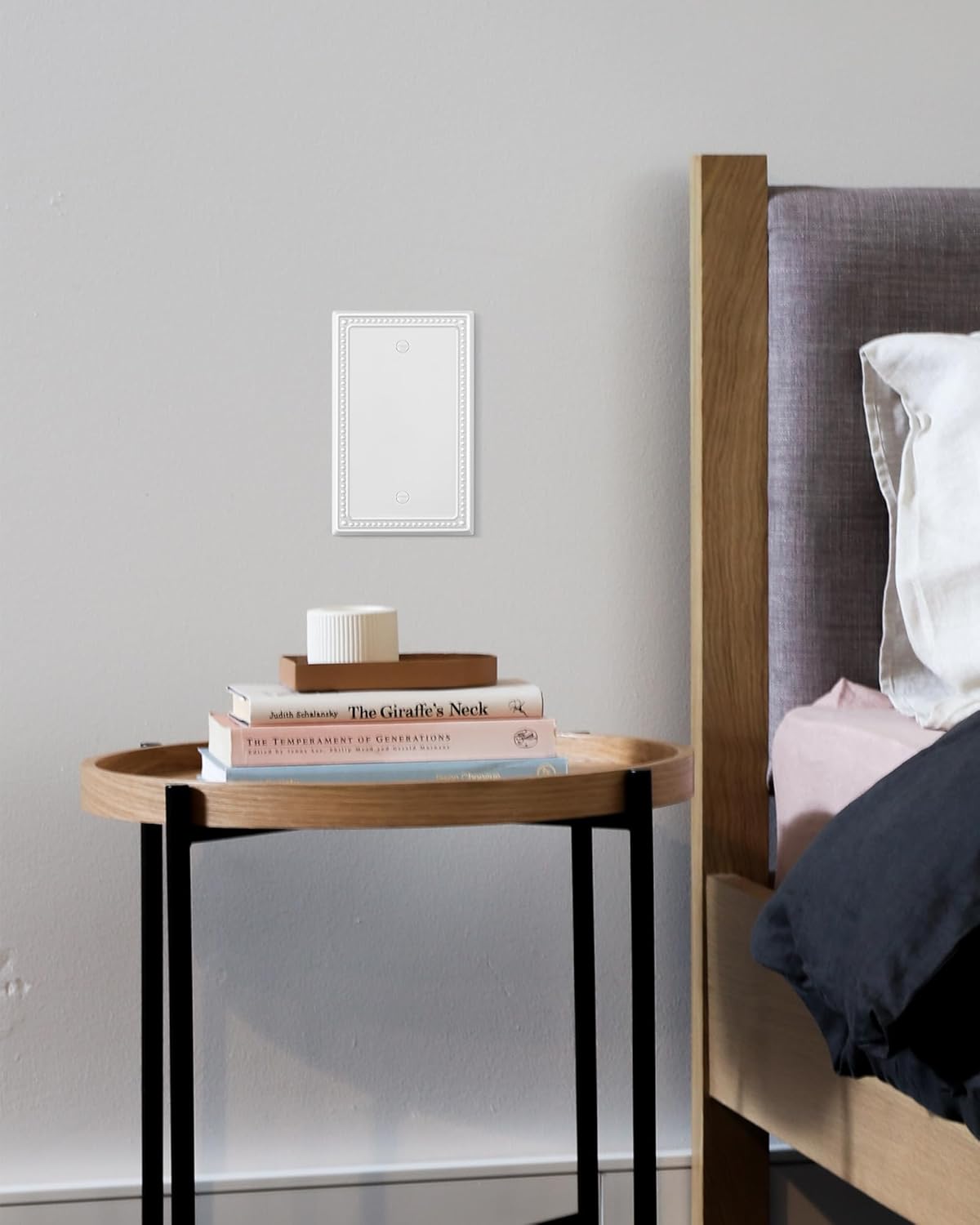 2-Pack Blank Outlet Cover Wall Plate, Metal Switch Plates Outlet Covers, Pure White Pearls Beaded Decorative Wall Plates for Electrical Outlets